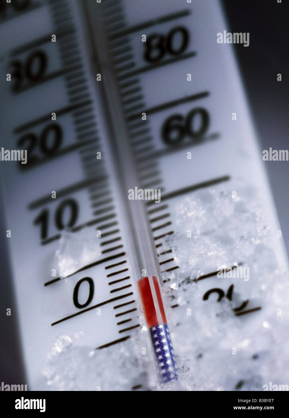 Eine eisige Thermometer am Gefrierpunkt Stockfoto