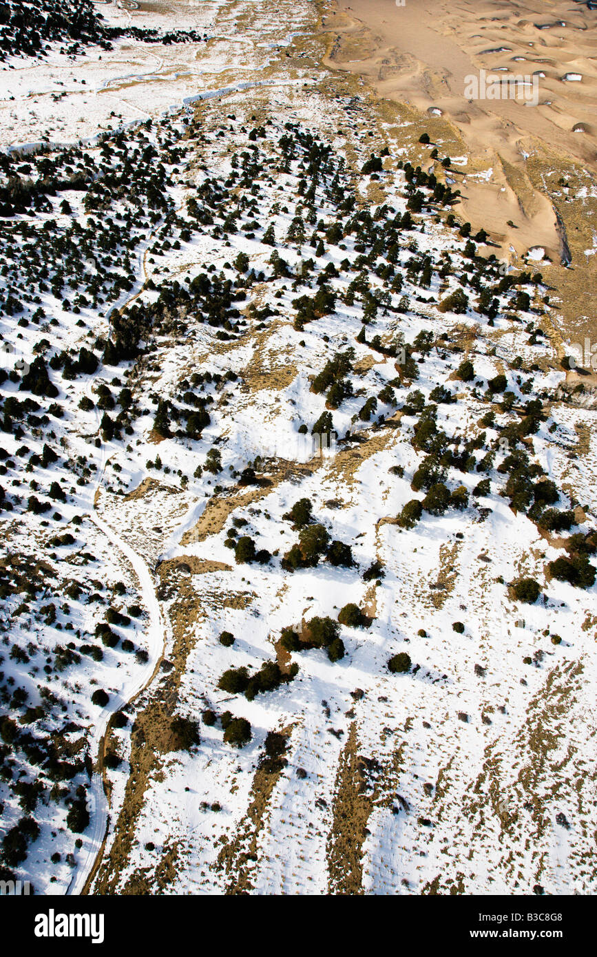 Aerial Landschaft der verschneiten Ebenen im Great Sand Dunes National Park Colorado Stockfoto