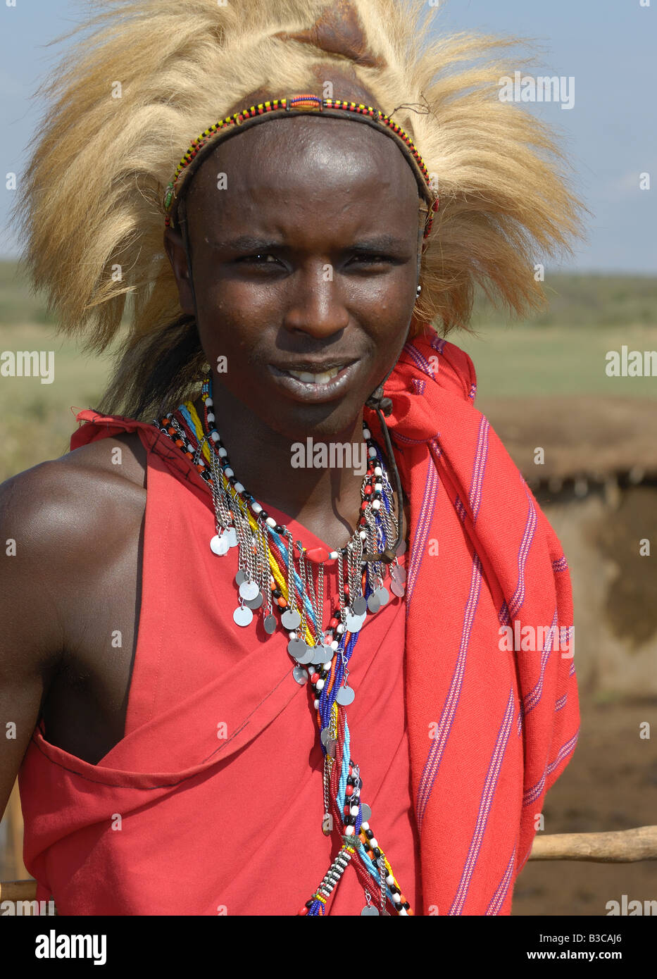 Masai Krieger in Stammes-Kleid Stockfoto