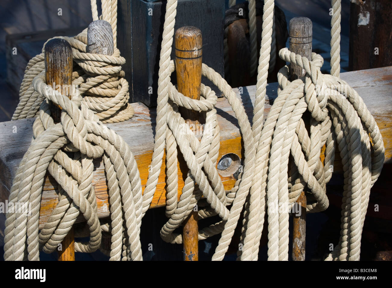 Detail der Takelage des alten hohen Segelschiff. Stockfoto