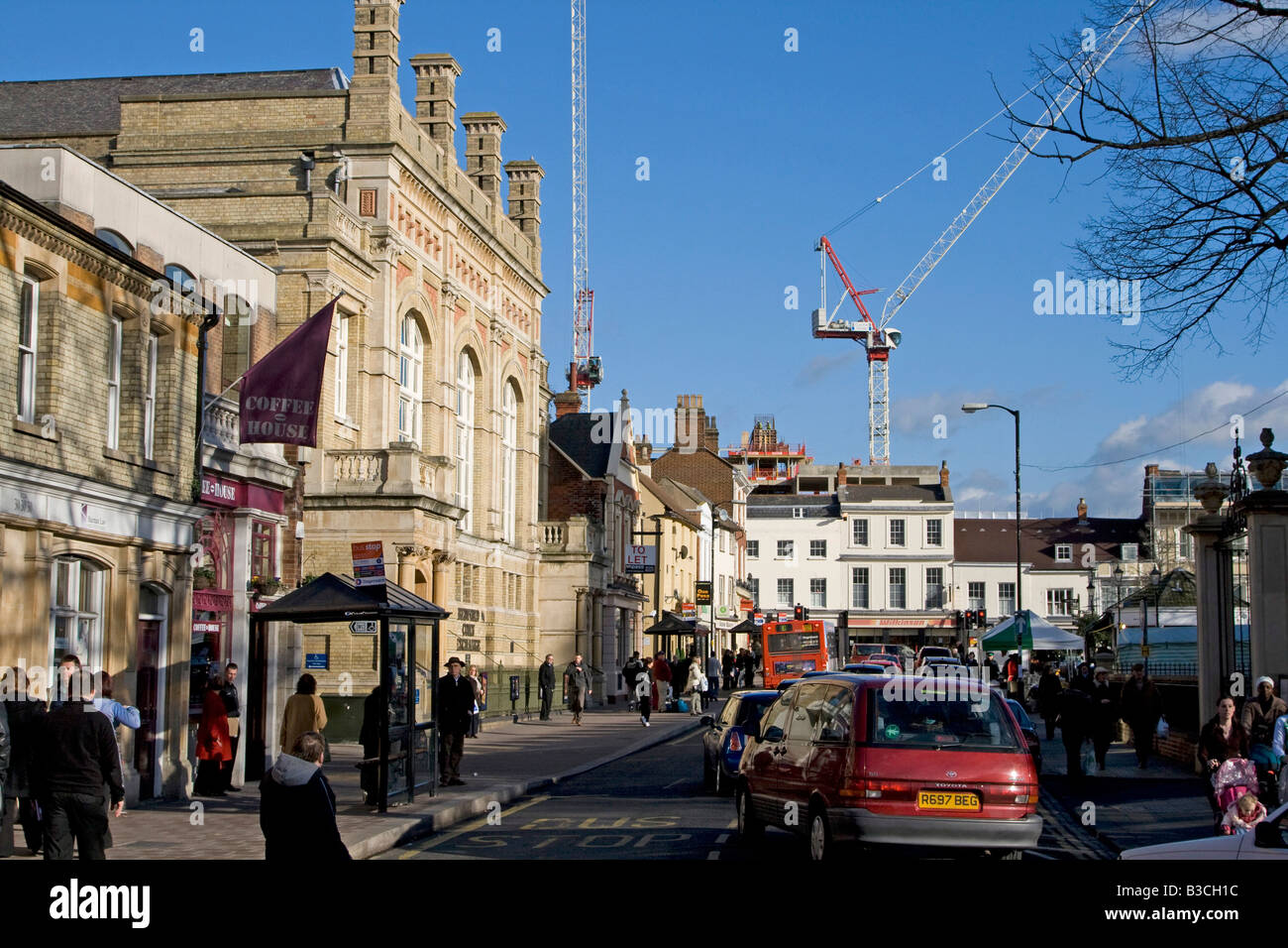 Markttag einkaufen Bedford Stadtzentrum Bedfordshire England uk gb Stockfoto