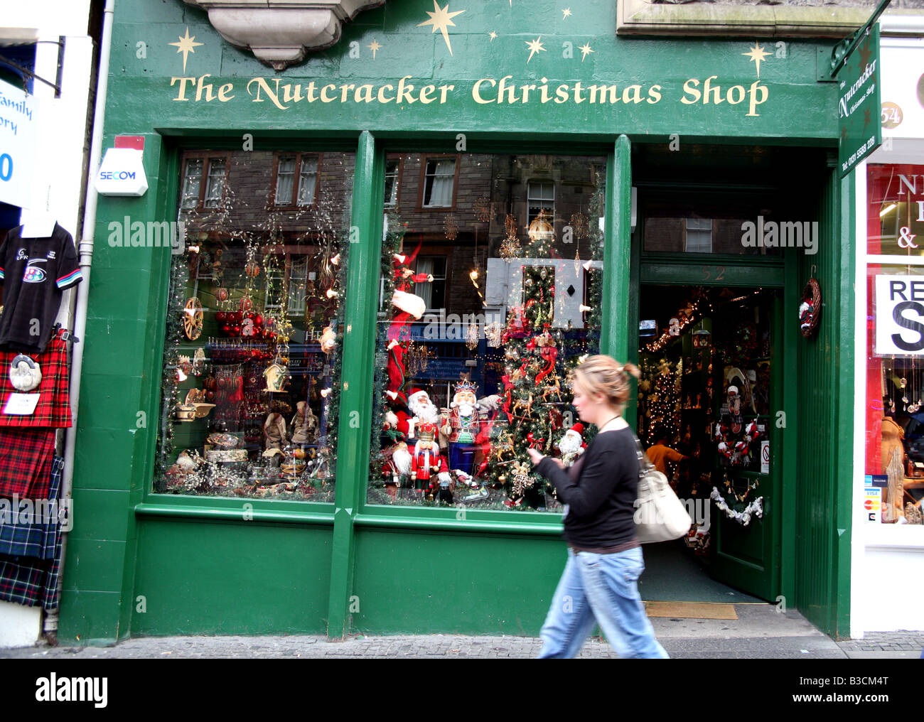 Das ganze Jahr über Weihnachten-Shop in der Altstadt von Edinburgh Stockfoto