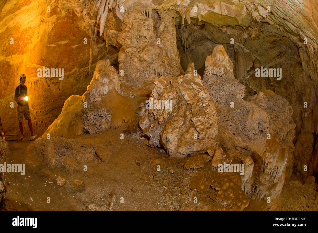 Sao Miguel Cave in Mato Grosso do Sul, Brasilien. Die Höhle entstand durch die korrosive Wirkung des Wassers. Stockfoto