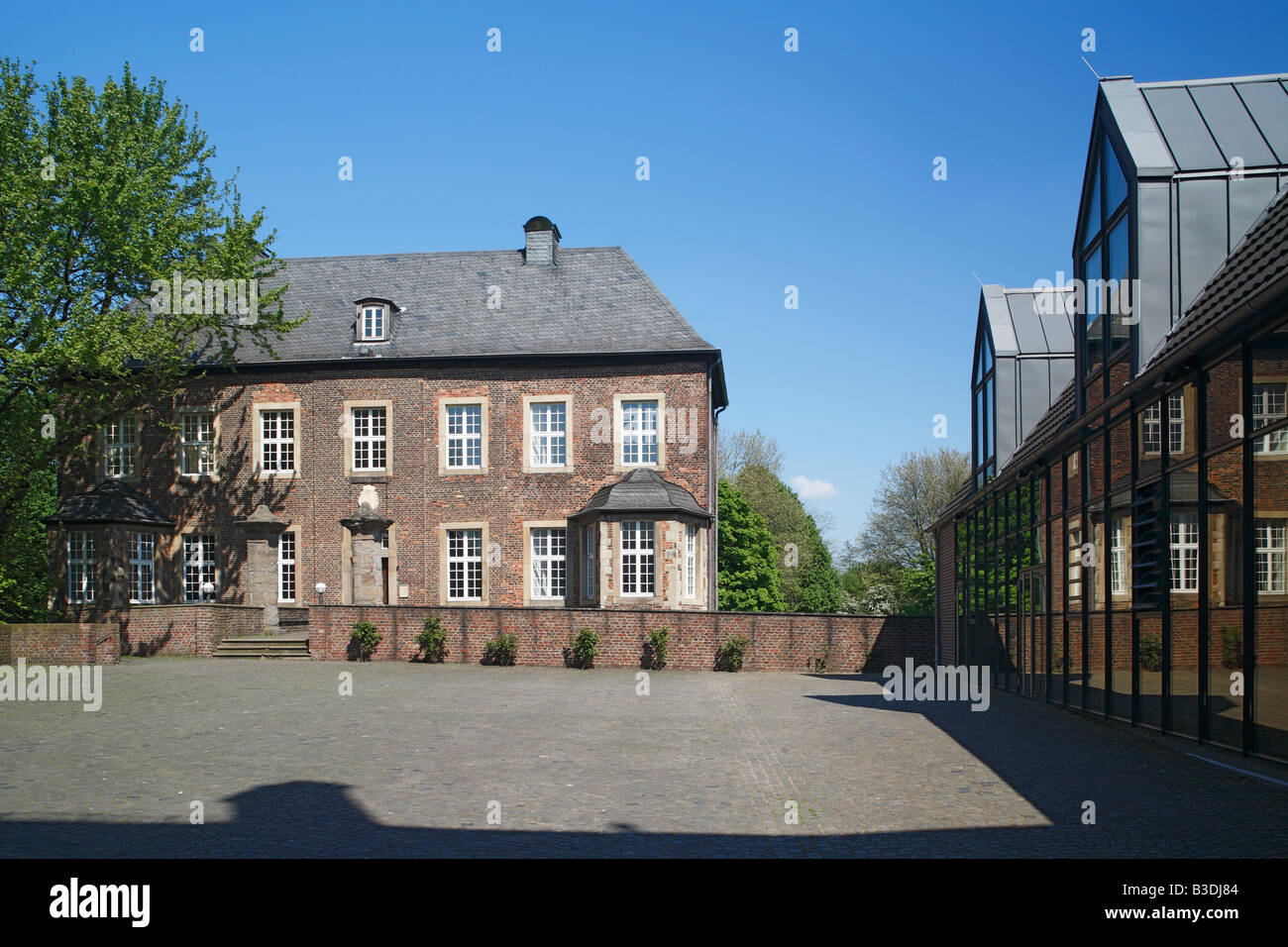 Wasserburg Vondern in Oberhausen-Osterfeld, Herrenhaus, Oberhausen, Ruhrgebiet, NRW Stockfoto