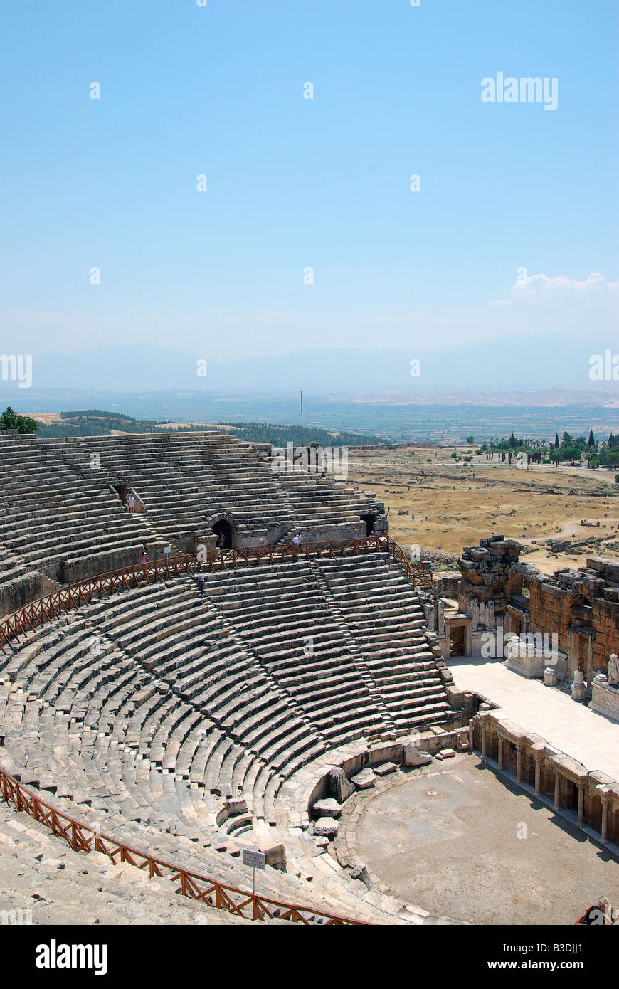 Amphitheater Ruinen in der antiken Stadt Hierapolis. Pamukkale, Türkei, Mittelasien. Stockfoto