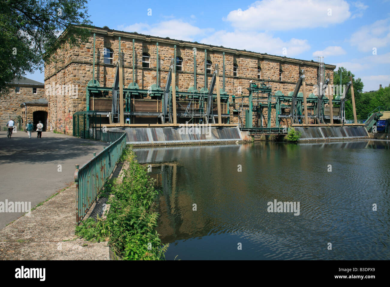 Wasserkraftwerk Kahlenberg der RWW, Rheinisch-Westfälische Wasserwerksgesellschaft, Mülheim an der Ruhr, Ruhrgebiet, NRW Stockfoto