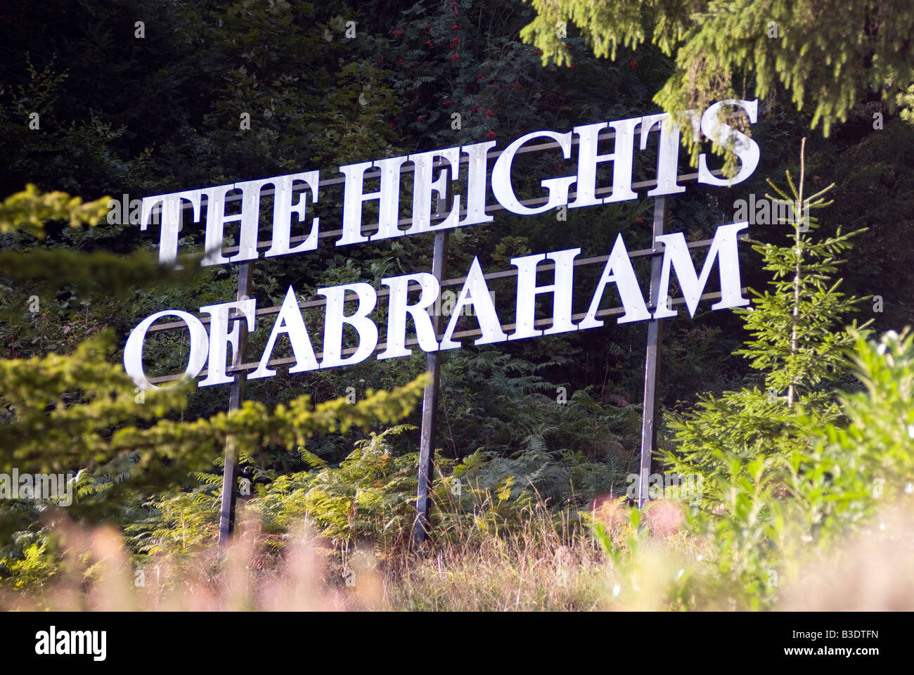 Großes Schild Werbung "Heights of Abraham" in Derbyshire Großbritannien Stockfoto