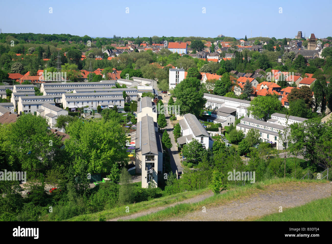 Route der Industriekultur, IBA Emscher, Panoramablick von der Halde Rungenberg Auf Gelsenkirchen-Buer, Siedlung Schuengelberg, Bergarbeitersiedlun Stockfoto