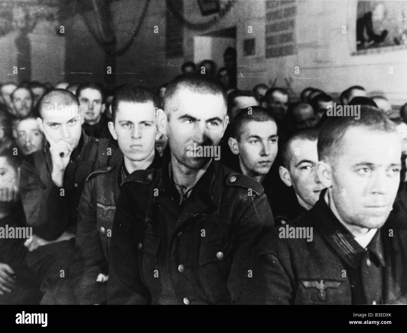 Deutsche Soldaten in einem russischen Lager / 1942 Stockfoto