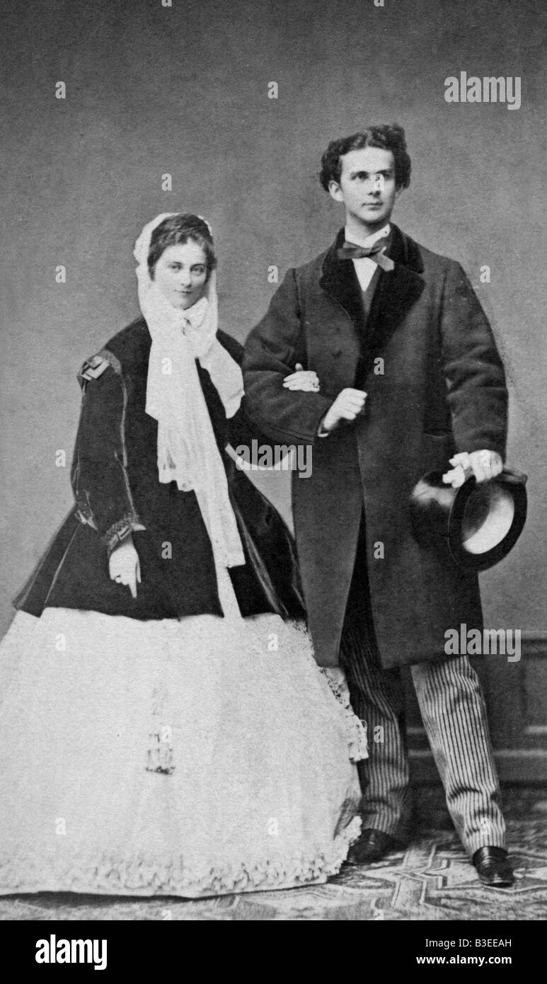Louis II., 25.8.1845 - 13.6.1886, König von Bayern 10.3.1864 - 13.6.1886, mit der Verlobte Herzogin Sophie in Bayern, Foto von Joseph Albert, München, 1867, Wittelsbach, Paar, Deutschland, 19. Jahrhundert, Ludwig, Stockfoto