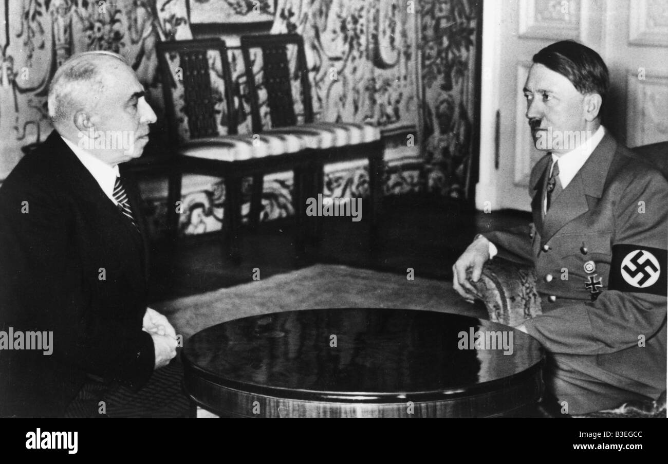 Hitler und Hacha in Prag, 1939. Stockfoto