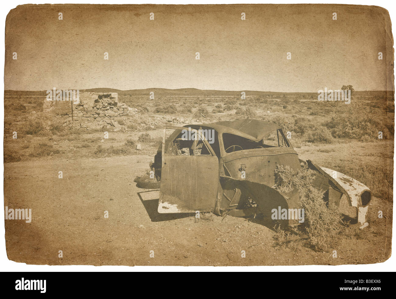 altes Auto Foto auf alten grobem Papier Stockfoto