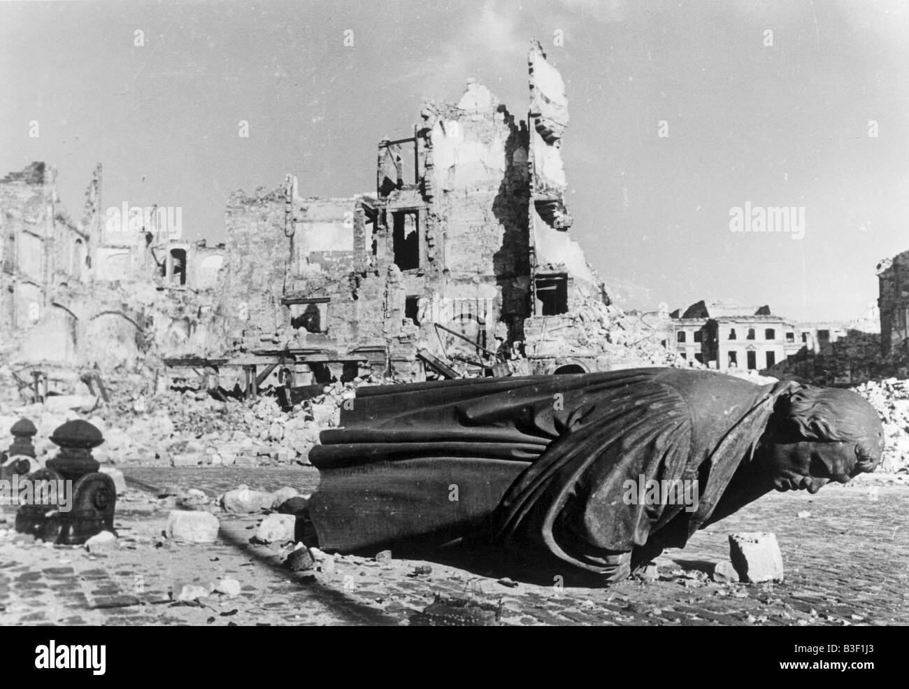 Bombardierung von Dresden/Luther-Denkmal. Stockfoto