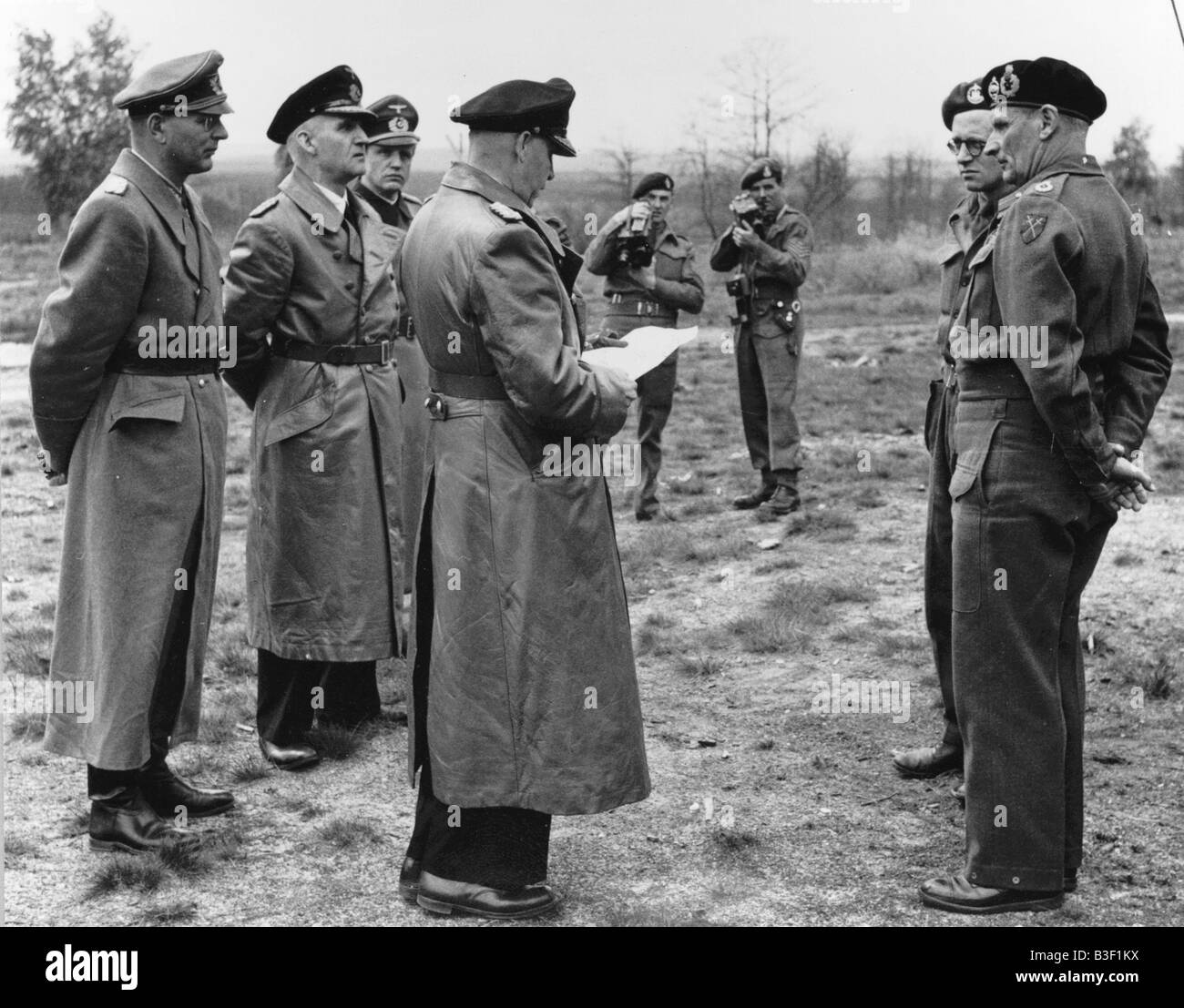 WW2/Friedeburg und Montgomery / 3.5.1945 Stockfoto
