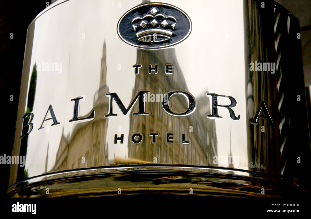 Typenschild auf Balmoral Hotel, Edinburgh renommiertesten Stockfoto