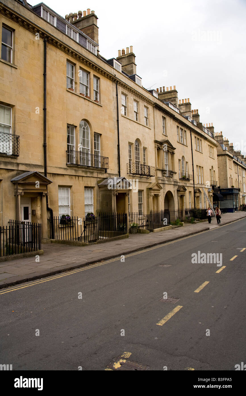 Georgianische Terrassenunterkunft in Bath, England. Stockfoto