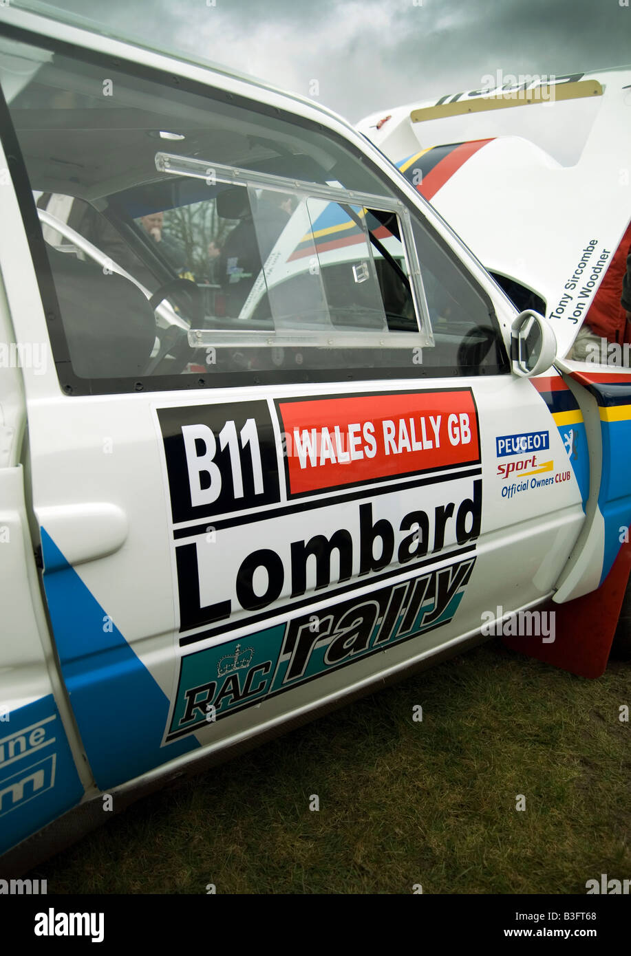Peugeot T16 Rally Car auf einer historischen Motorsport Show Stockfoto