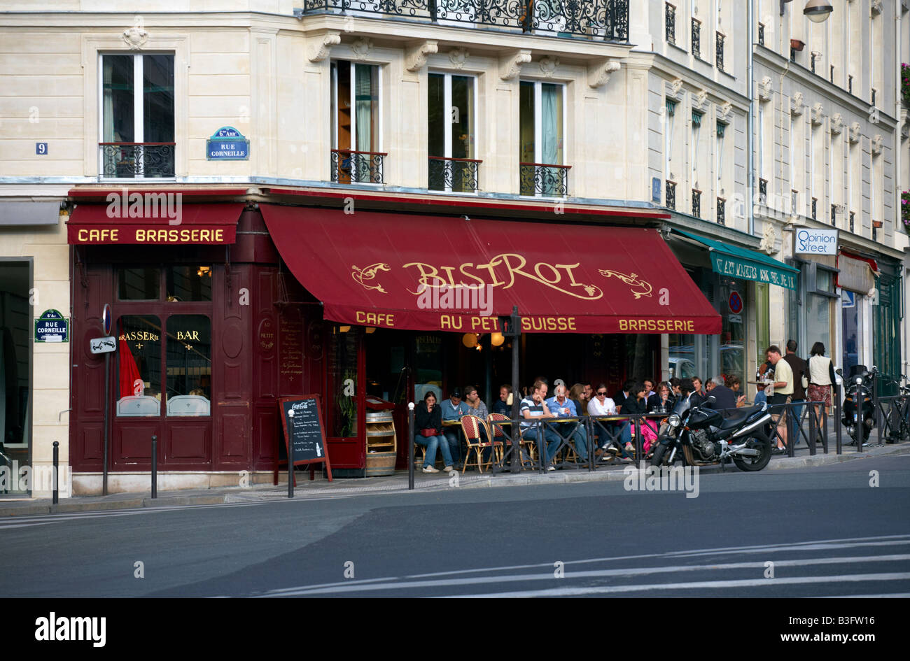 Au Petit Suisse Bistrot Rue de Vaugirard Paris Frankreich Stockfoto