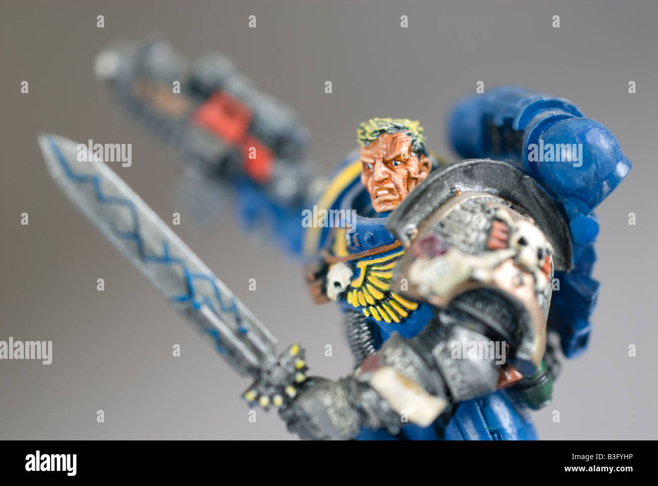 Modell-Mittelwert suchen Soldat Stockfoto