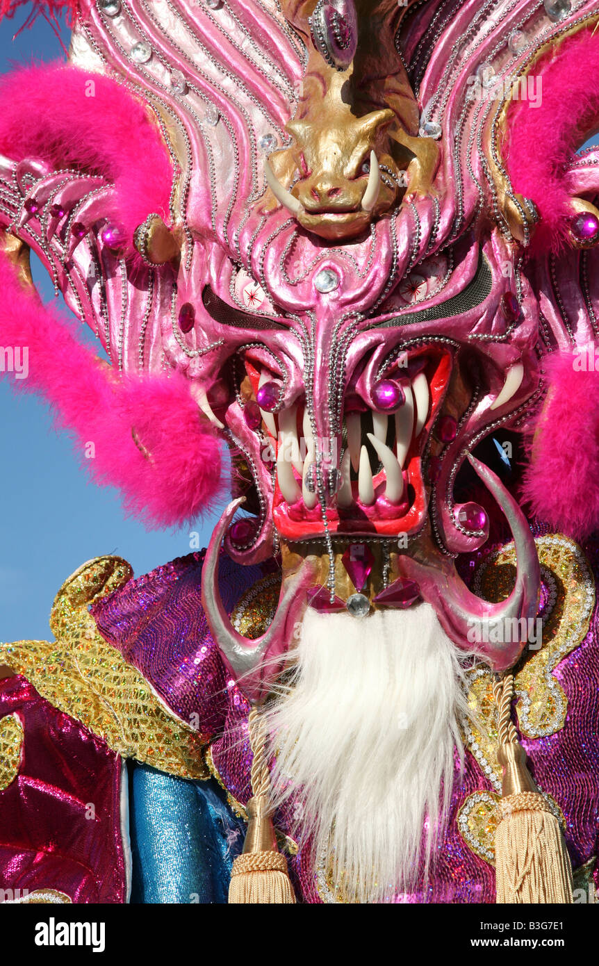 Teilnehmer der Karneval von La Vega verkleidet als Diablo Cojuelo durchführen während Karneval Santo Domingo, Dominikanische Republik Stockfoto