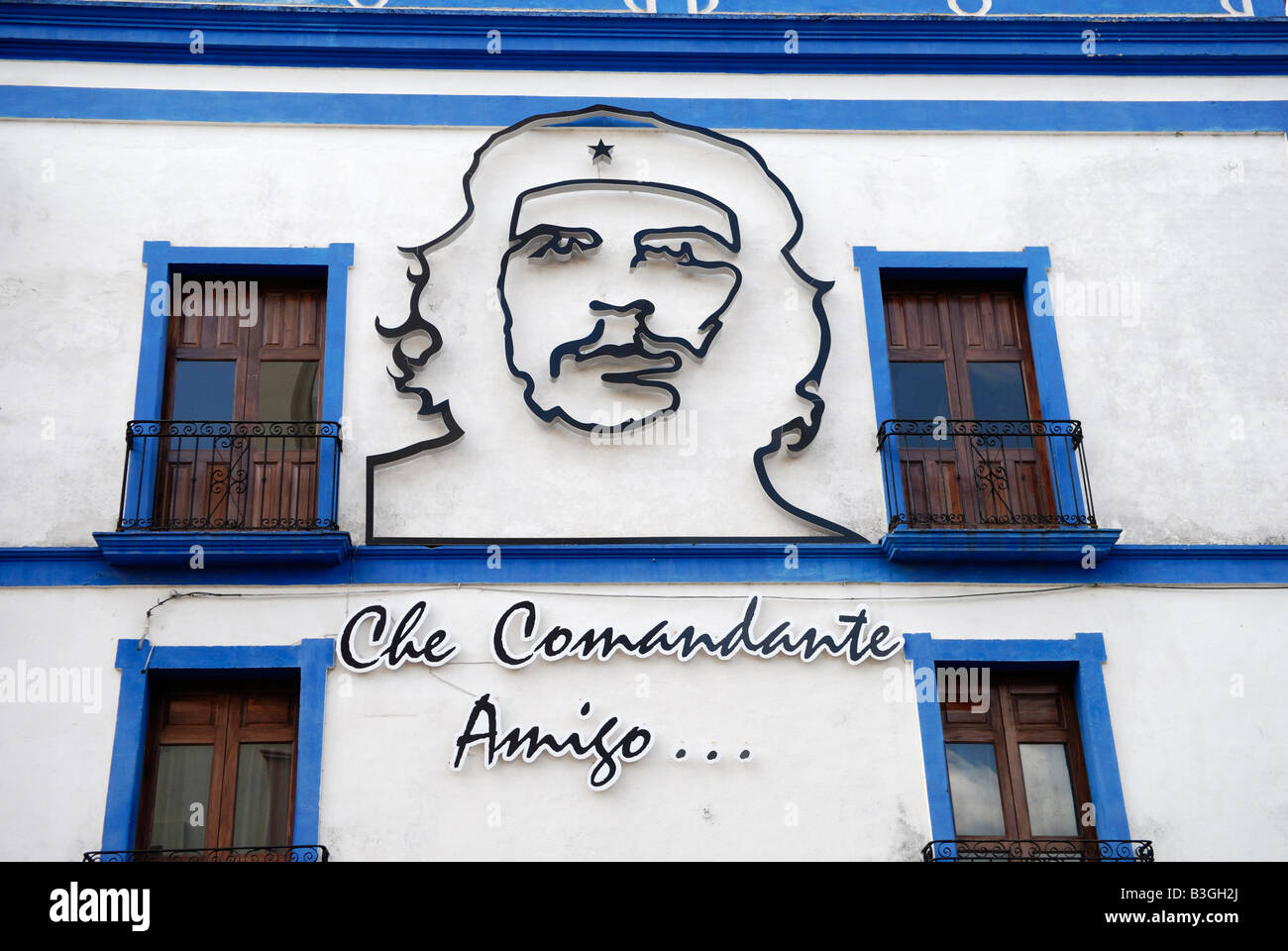 Bild von Ernesto Che Guevara auf der Fassade in Ciego de Avilla Ciego de Avilla Provinz Kuba April 2007 Stockfoto