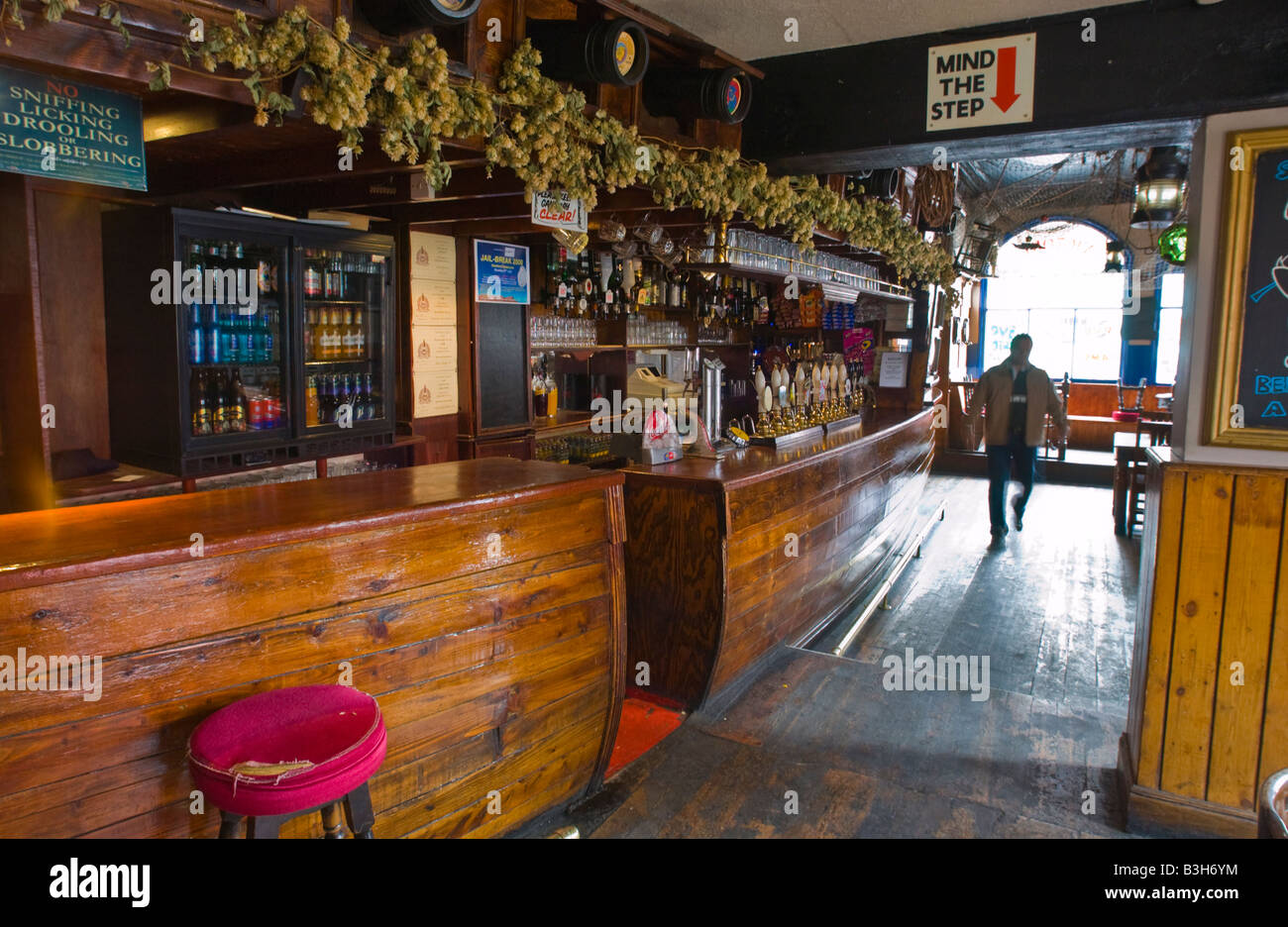 Innere des The Victory Pub in Hereford England UK es eine Brauerei angeschlossen hat Stockfoto