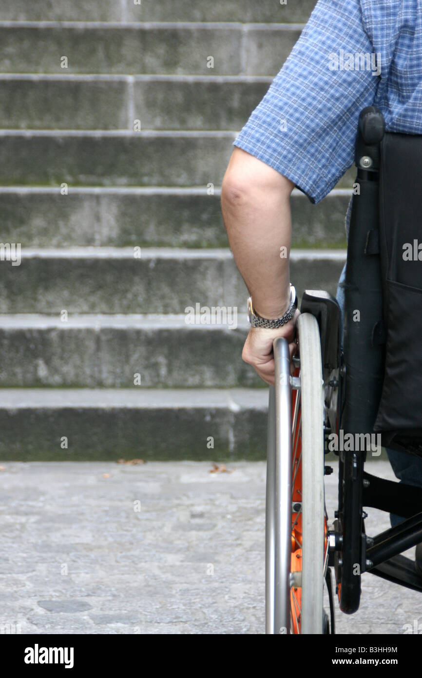 Mann im Rollstuhl Stockfoto