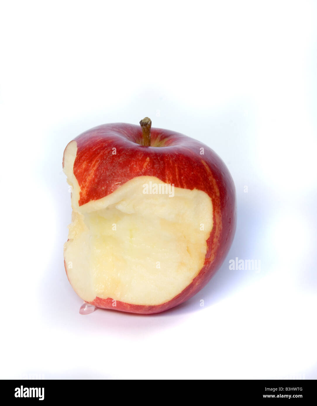 Einzelne rote Apfel (Gala) gebissen Stockfoto