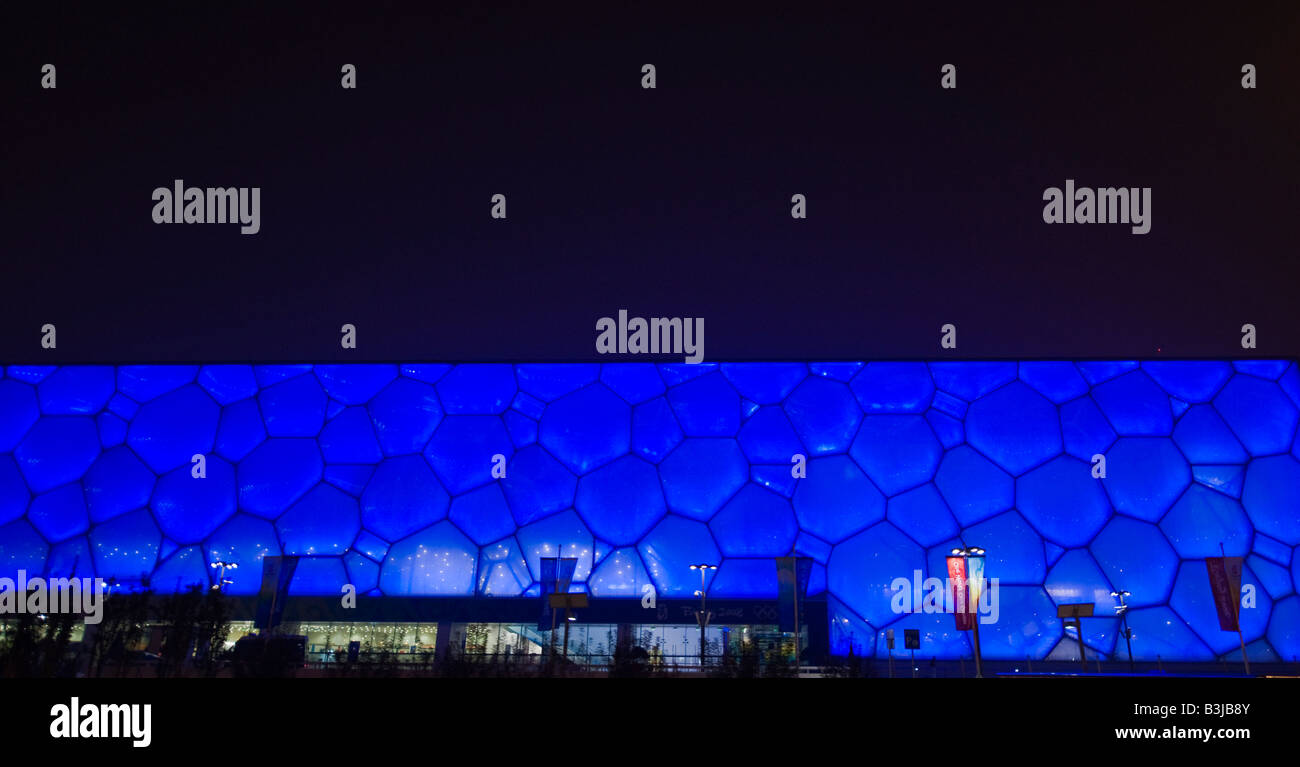 Beijing National Aquatics Center, auch bekannt als Water Cube, während der Olympischen Spiele 2008, nachts beleuchtet Stockfoto
