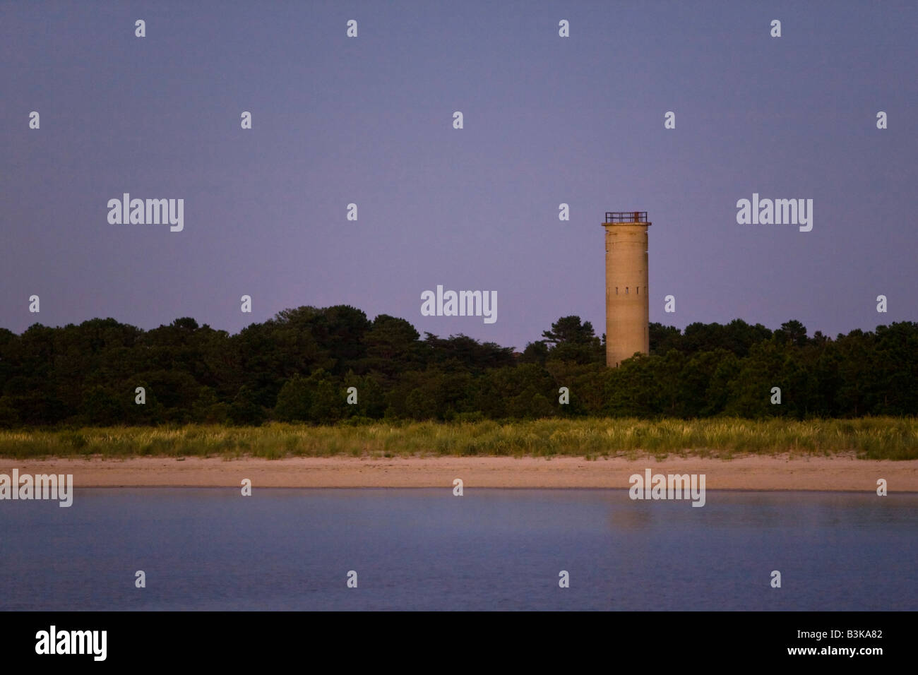 WWII Aussichtsturm am Fort Miles im Cape Henlopen State Park, Lewes, Delaware. Stockfoto