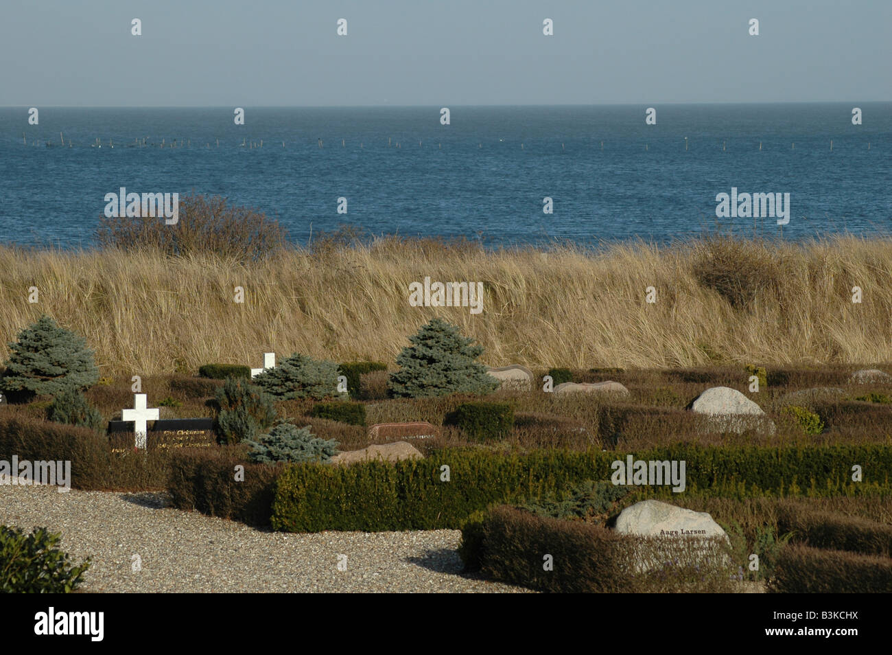 Friedhof in der Nähe des Meeres Stockfoto