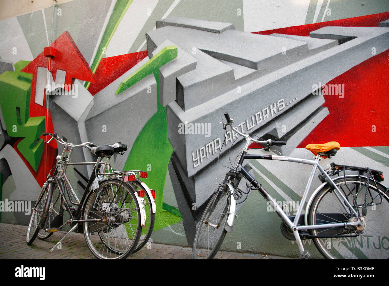 Graffiti, Fahrräder, Delft, Niederlande Stockfoto