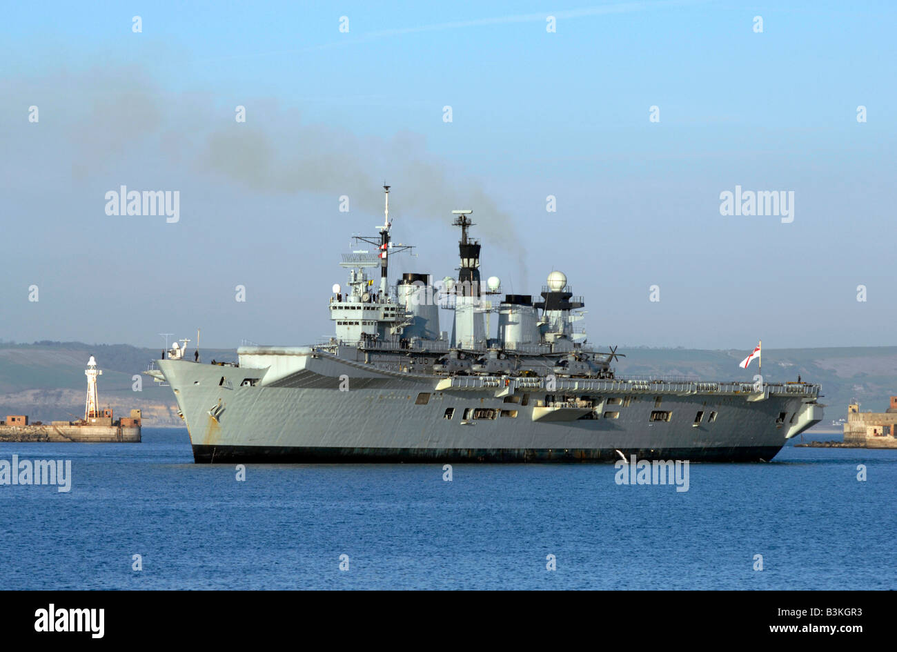 Royal Navy Flugzeugträger HMS illustre Stockfoto