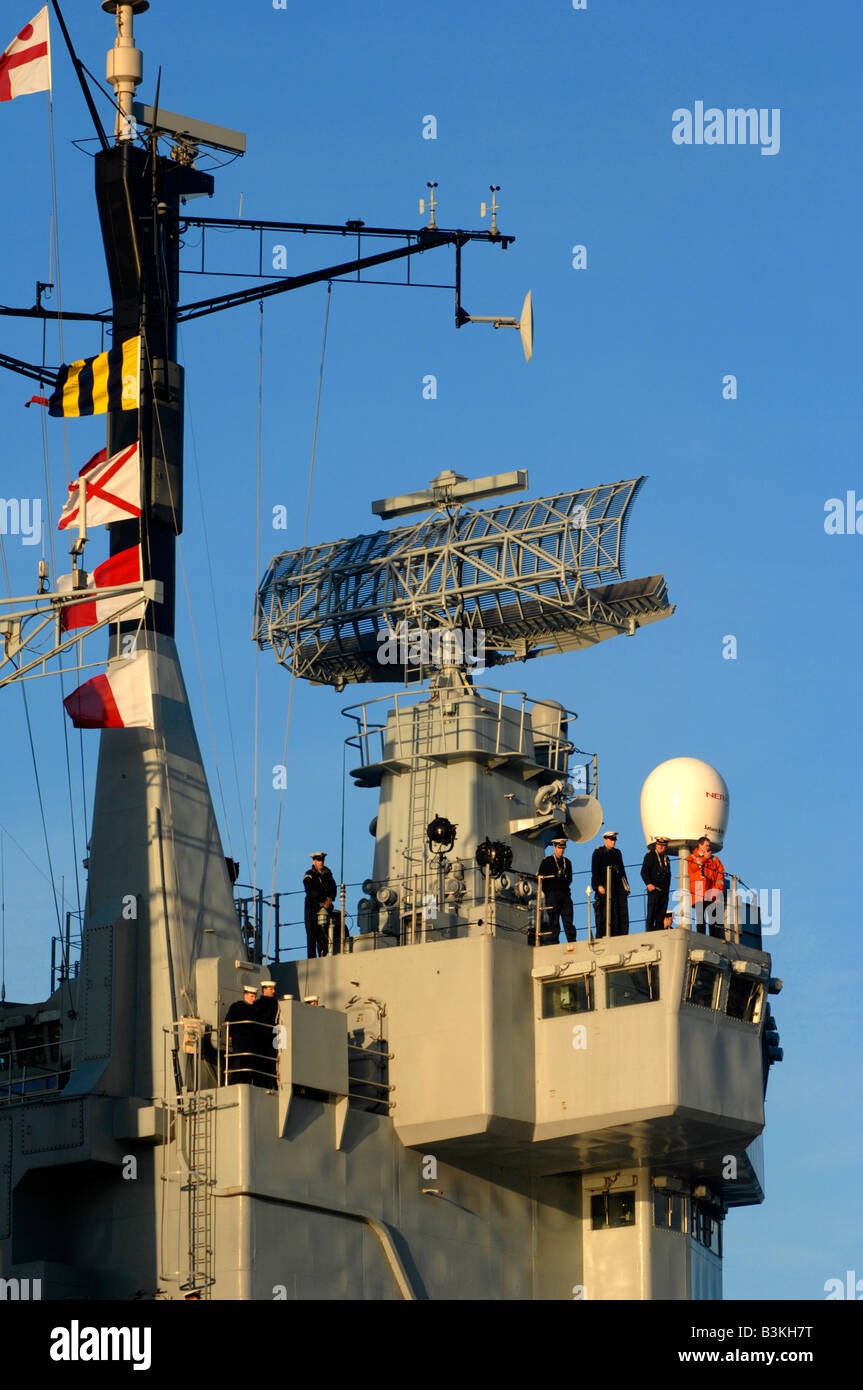 Königliche Marine Flugzeugträger HMS illustre Stockfoto