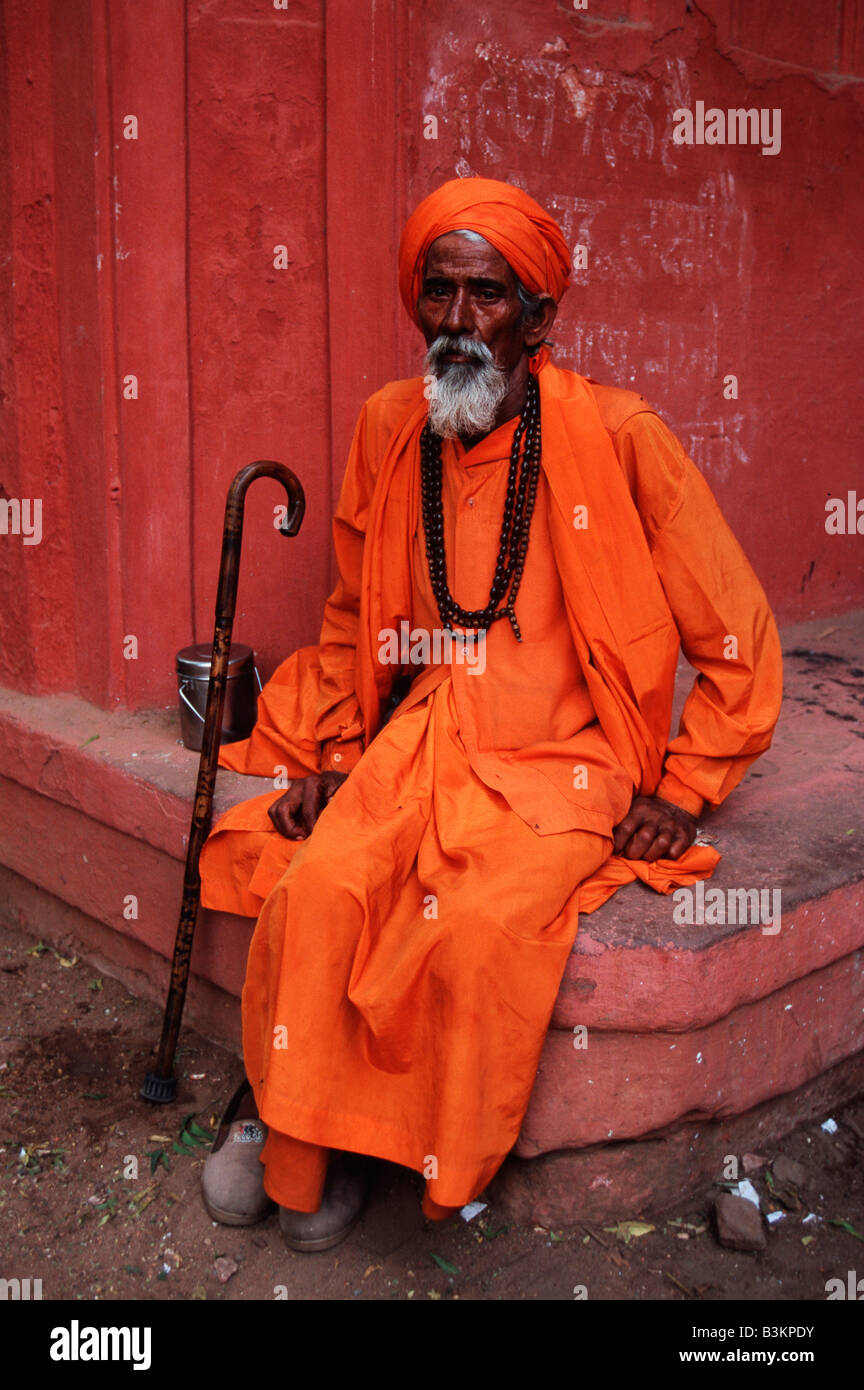 Porträt Rajpute Mann mit einem Bart und Turban Rajasthan Indien Asien Stockfoto