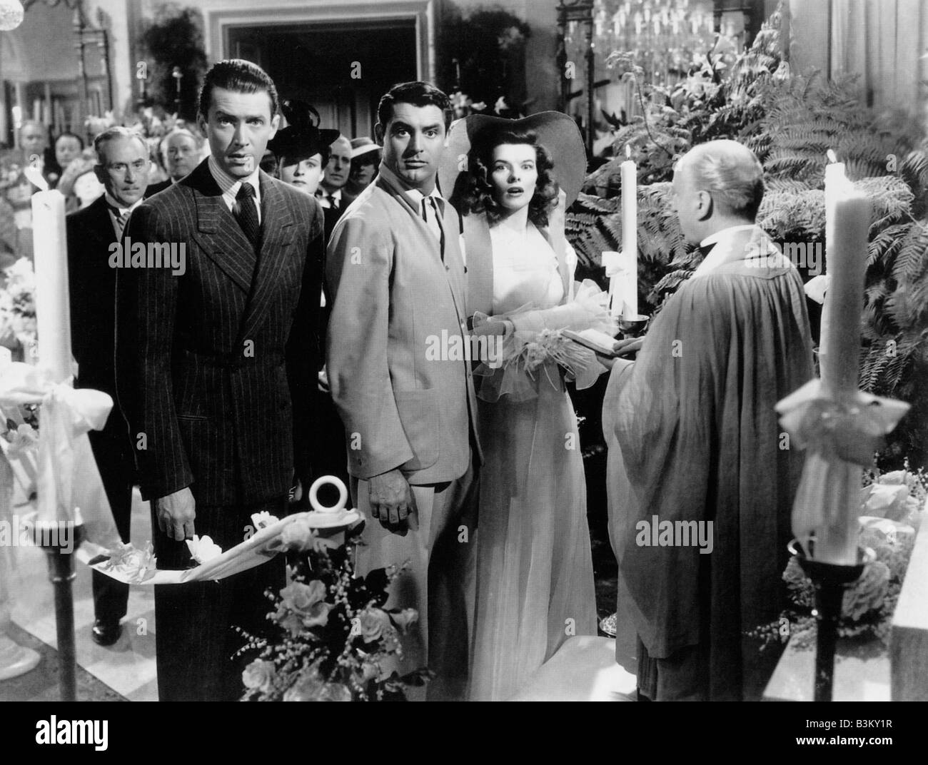 DIE PHILADELPHIA Geschichte 1940 MGM-Film mit von links James Stewart, Cary Grant und Katherine Hepburn Stockfoto