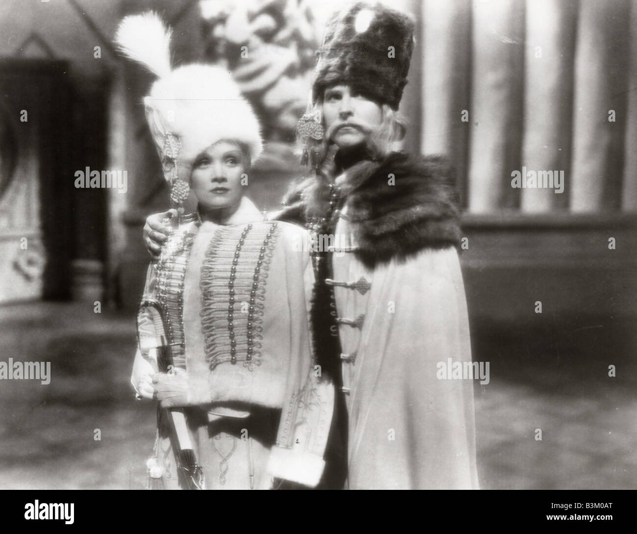 Die scharlachrote Kaiserin 1934 Paramount Film mit Greta Garbo und John Lodge Stockfoto