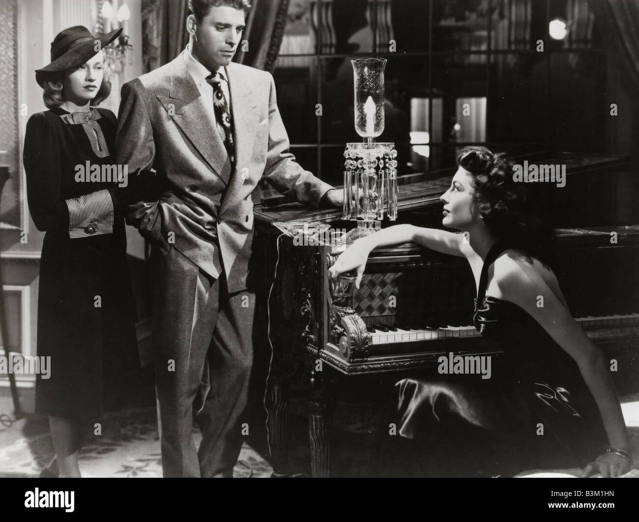DER Mörder 1946 Uich Filme mit von links Virginia Christine, Burt Lancaster und Ava Gardner DER Mörder 1946 Uich Filme mit von links Virginia Christine, Burt Lancaster und Ava Gardner