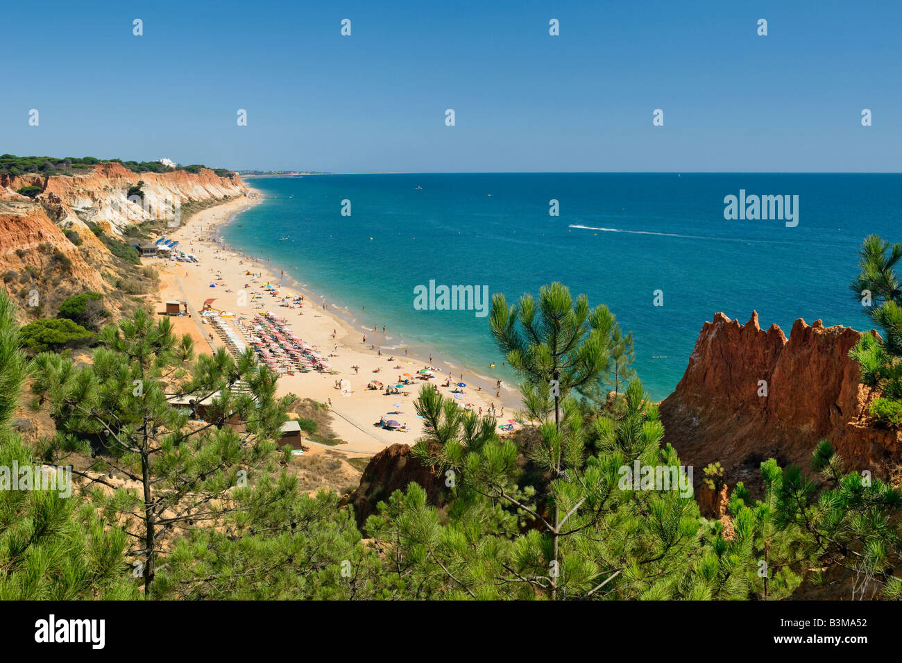 Portugal Algarve-Küste am Praia da Falésia Stockfoto