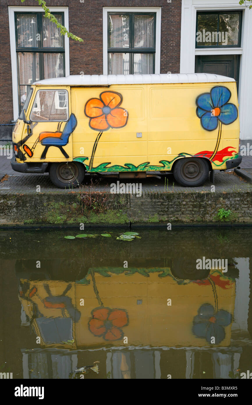 Van und Kanal, Delft, Niederlande Stockfoto