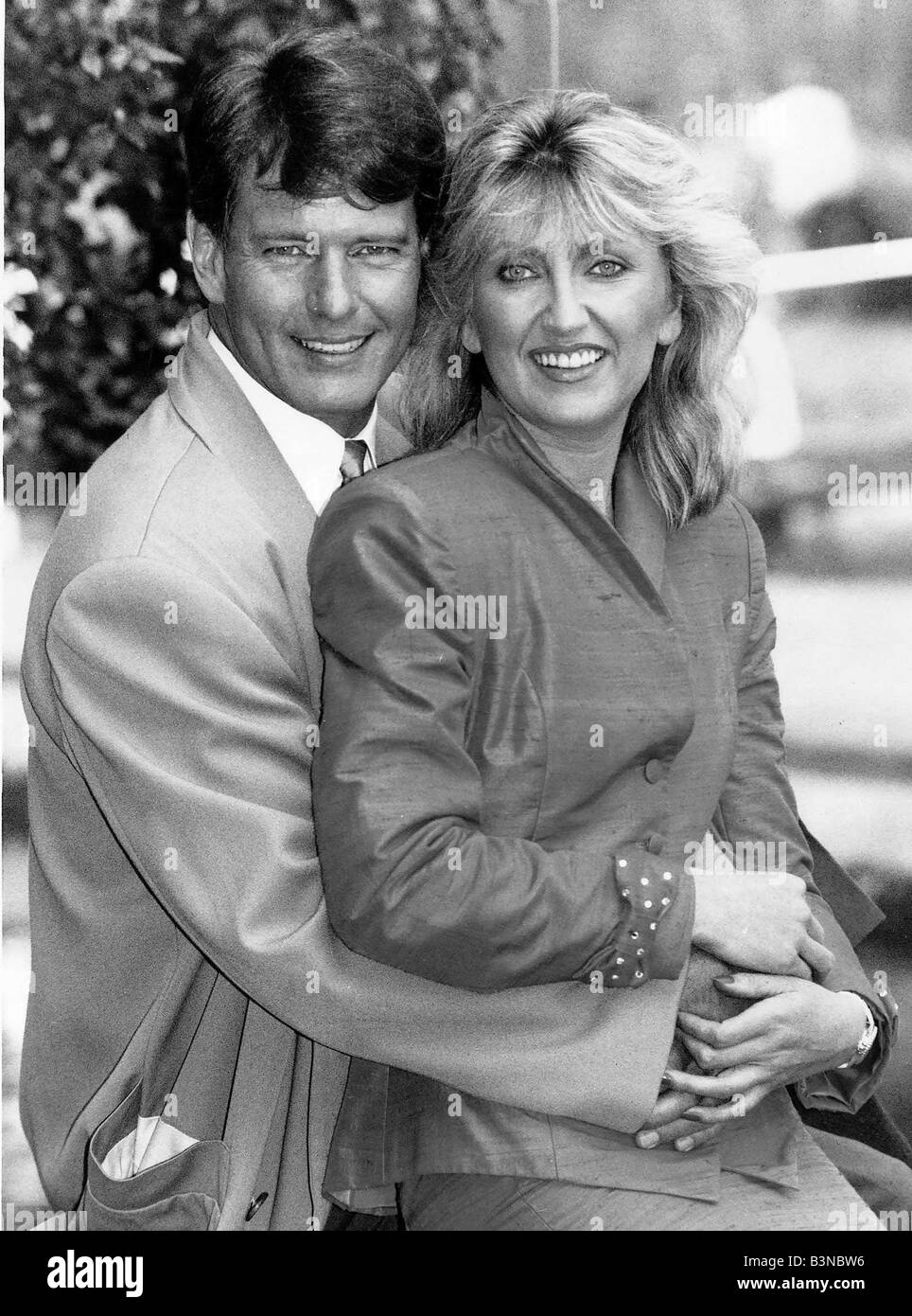 Gordon Thomson, Adam Carrington in Dynastie mit TVModeratorin Jayne