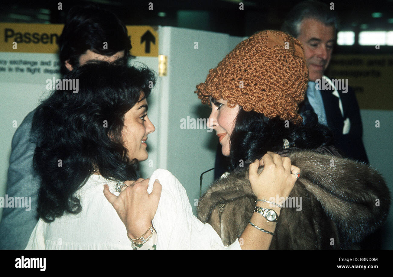 Elizabeth Taylor mit Tochter Lisa Nov 1973 Stockfoto