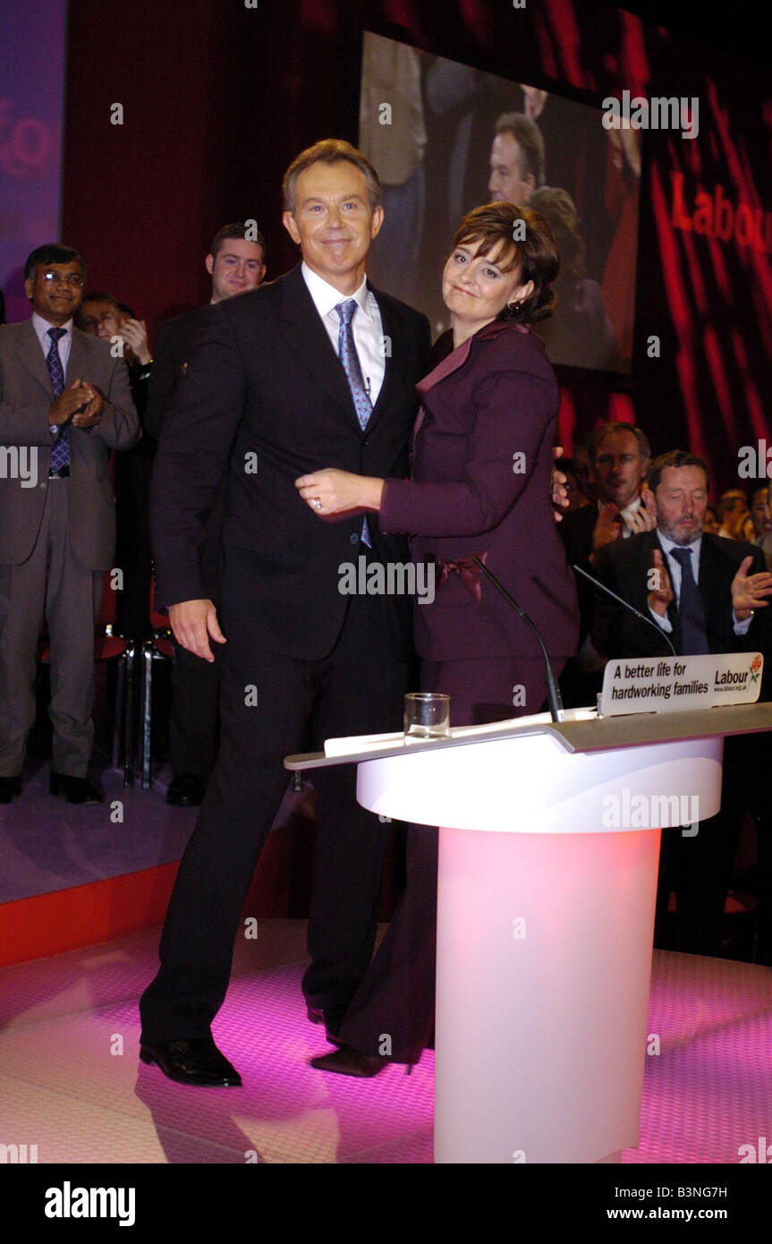 Labour Party Konferenz Tony Blair mit seiner Frau Cherie Blair September 2004 Stockfoto