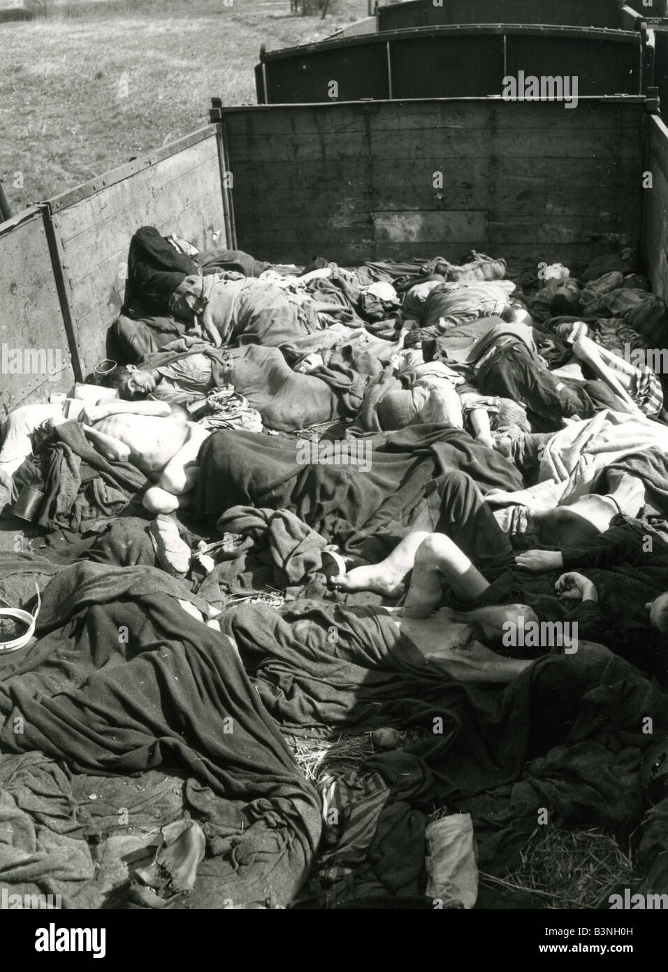 Konzentrationslager Buchenwald Railtruck voll von Toten Kriegsgefangene fand nach der Befreiung des Lagers durch die US-Armee im April 1945 Stockfoto