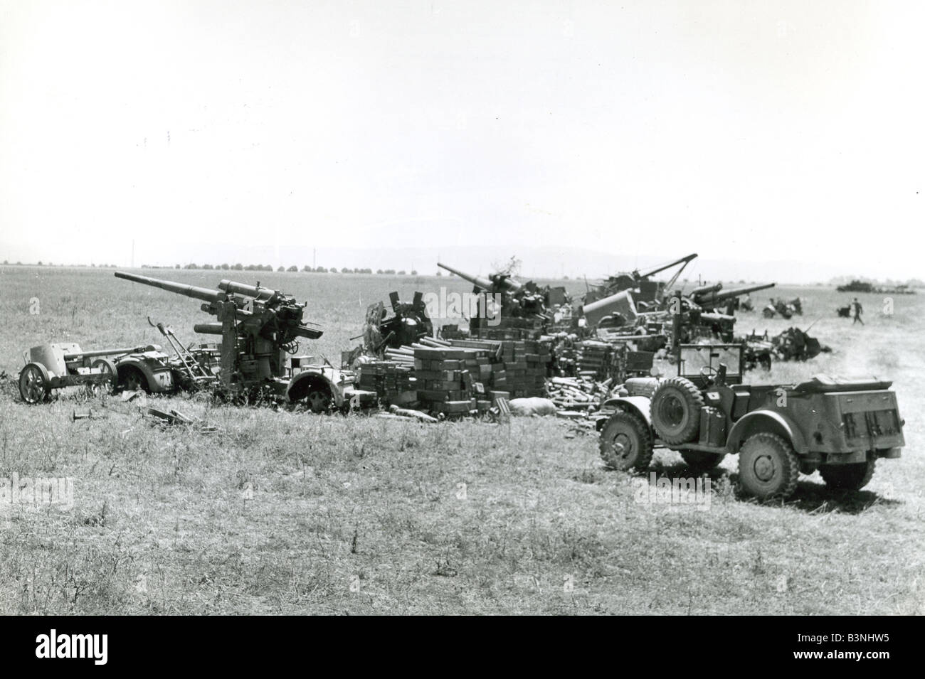 BETRIEB DER TASCHENLAMPE 1943. US-Artillerieeinheit in Tunesien. Stockfoto