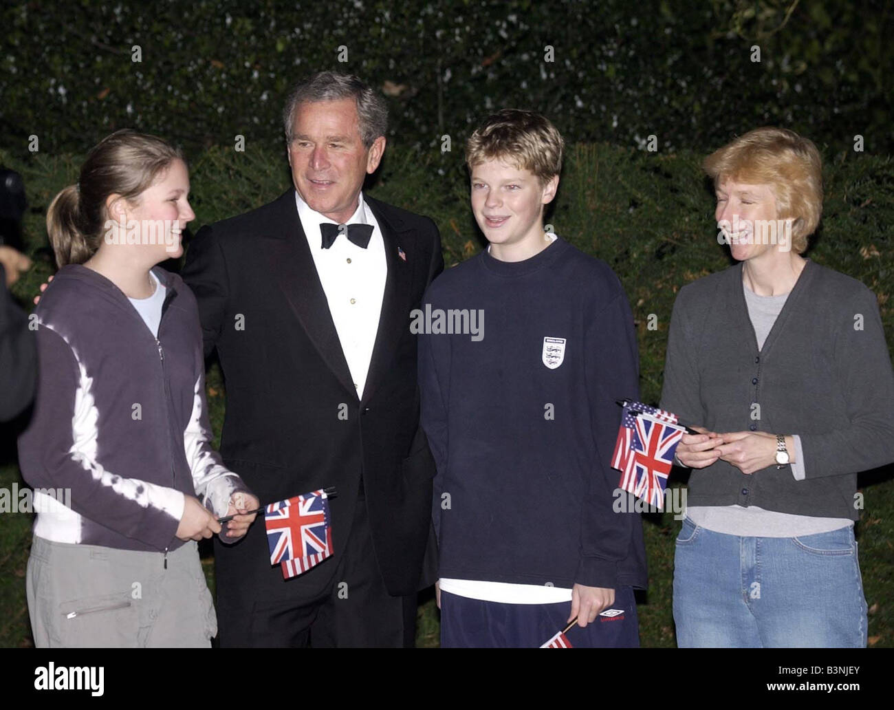 Präsident Bush besuchen London November 2003 treffen Tom und Claire Hartley und ihre Mutter Lucy im Wingfield House Stockfoto