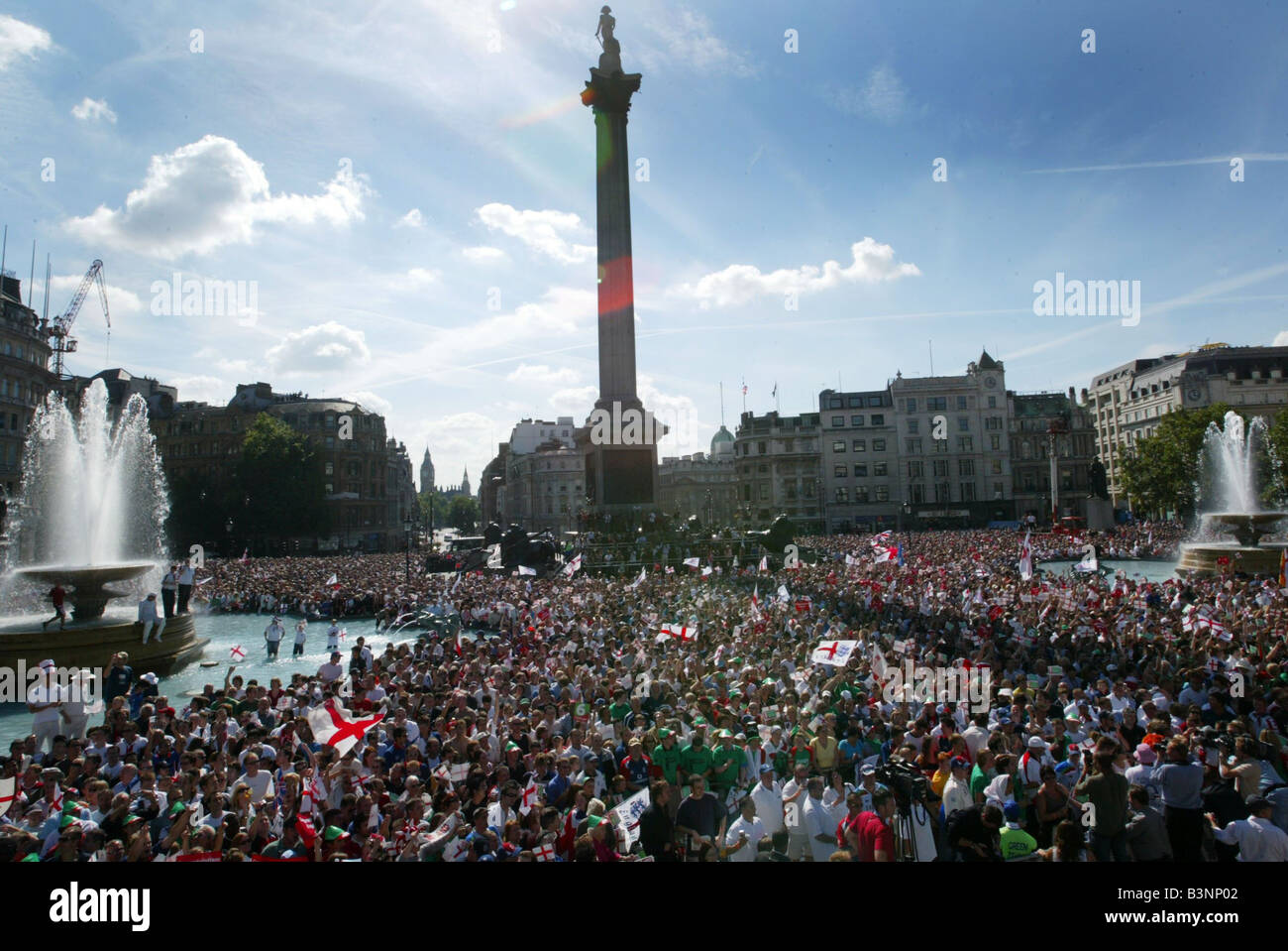 Asche feste September 2005 die Aussicht von der Bühne in Trafalgar Square nach dem Gewinn der Asche zurück vom Vortag England waren zum ersten Mal in 18 Jahren, wenn sie im fünften Test 2005 Asche Clinch zog, triumphierend gegen Australien Stockfoto