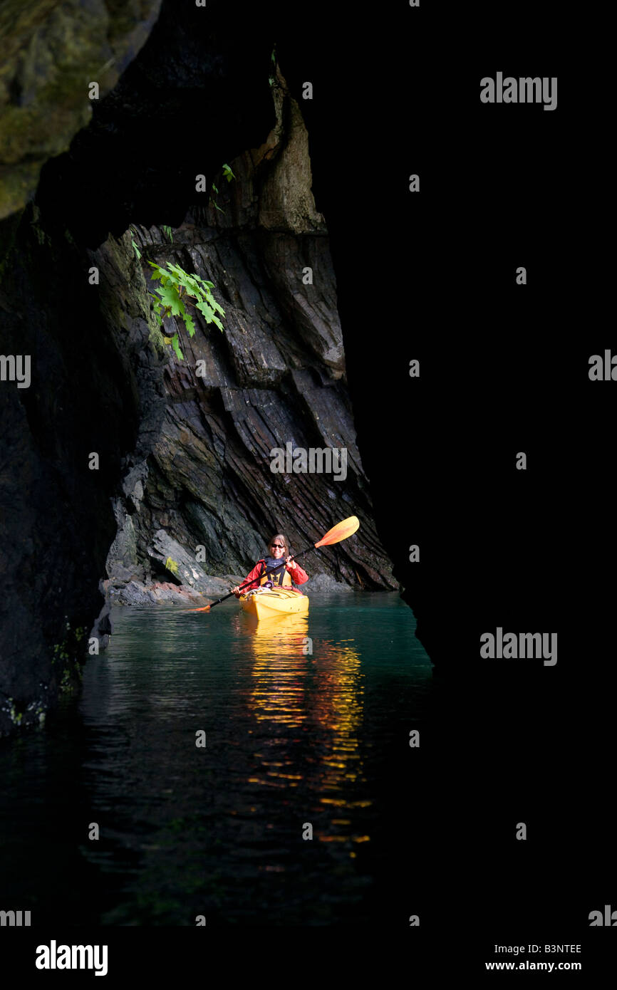 Kajak Kachemak Bay State Park Halibut Cove Kachemak Bay in der Nähe von Homer Alaska Modell veröffentlicht Stockfoto