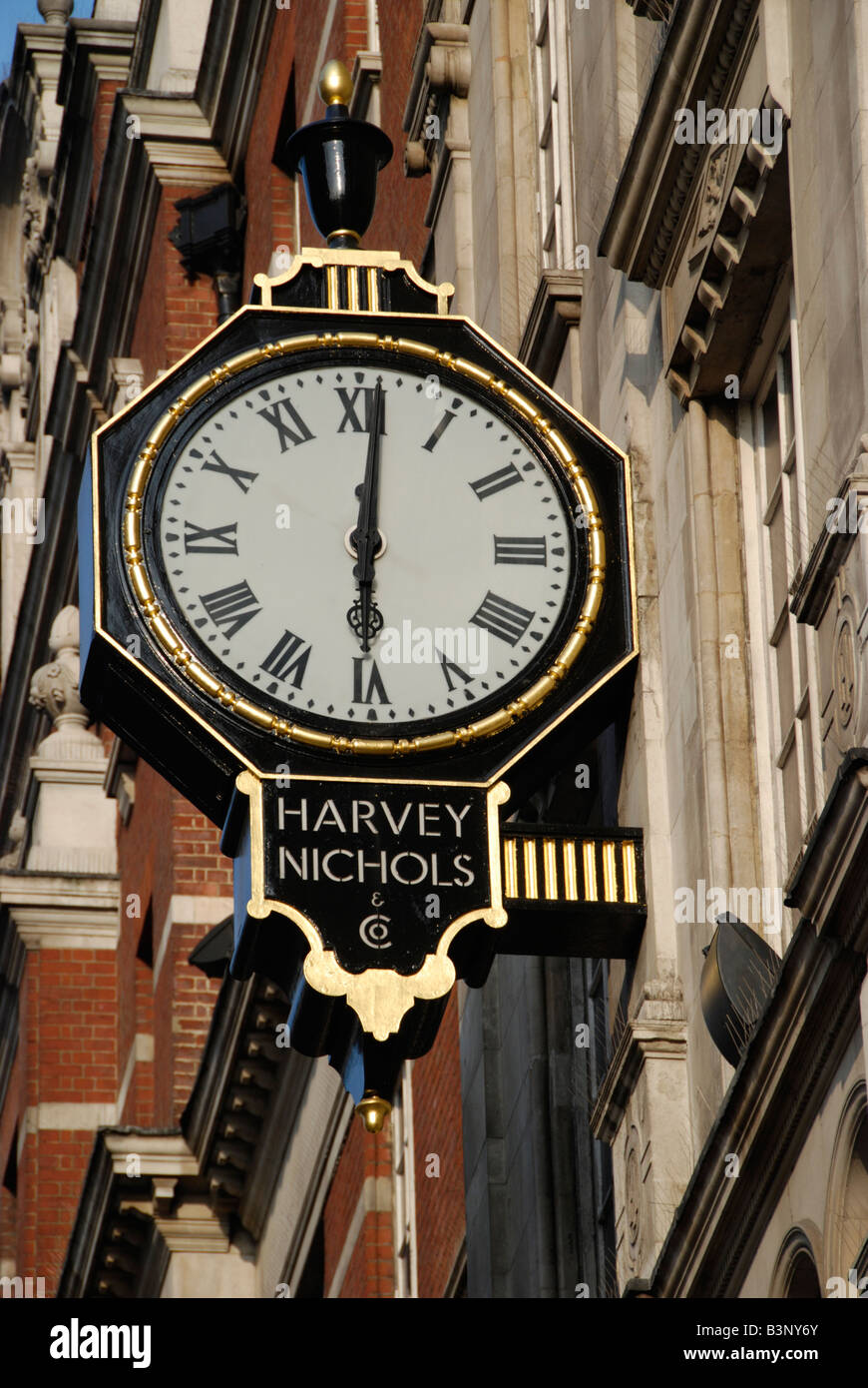 Kaufhaus Harvey Nichols in Knightsbridge London England Stockfoto