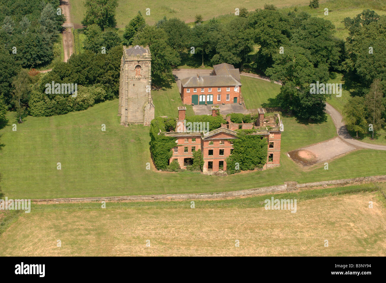 Eine Luftaufnahme von Ranton Abbey in der Nähe von Stafford in England Stockfoto